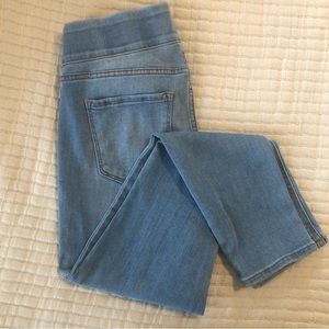 Old Navy 8 Short Midrise Jegging Light Wash